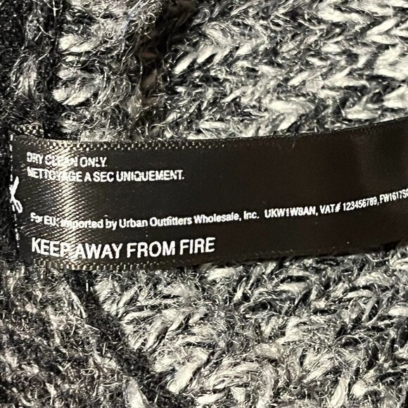 Anthropologie Wintertide Poncho Sweater Wool Blend Reversible Pullover - Picture 14 of 15